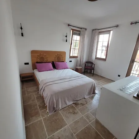 Casa de hóspedes Alchemy Side