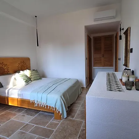 Guest house Alchemy *